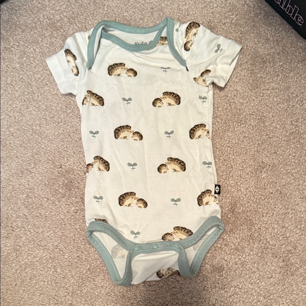 Kyte Baby Porcupine onesie